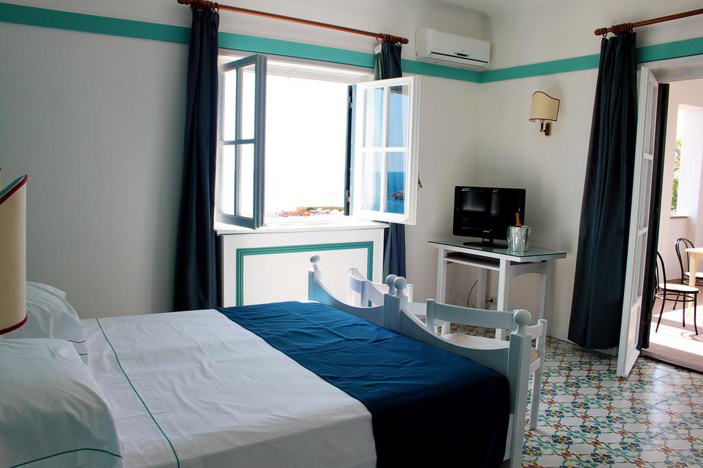 Mercure Civitavecchia Sunbay Park Hotel Esterno foto