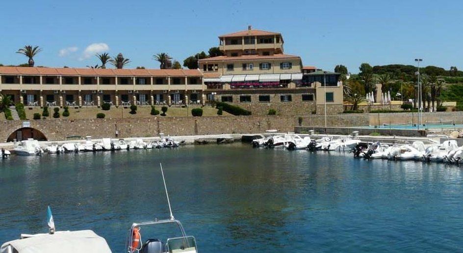 Mercure Civitavecchia Sunbay Park Hotel Esterno foto